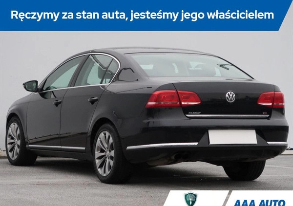 Volkswagen Passat cena 37000 przebieg: 181932, rok produkcji 2011 z Zawidów małe 326